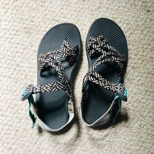Women’s Chaco Sandals!